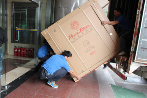 普安钢琴贵重工艺品无忧运